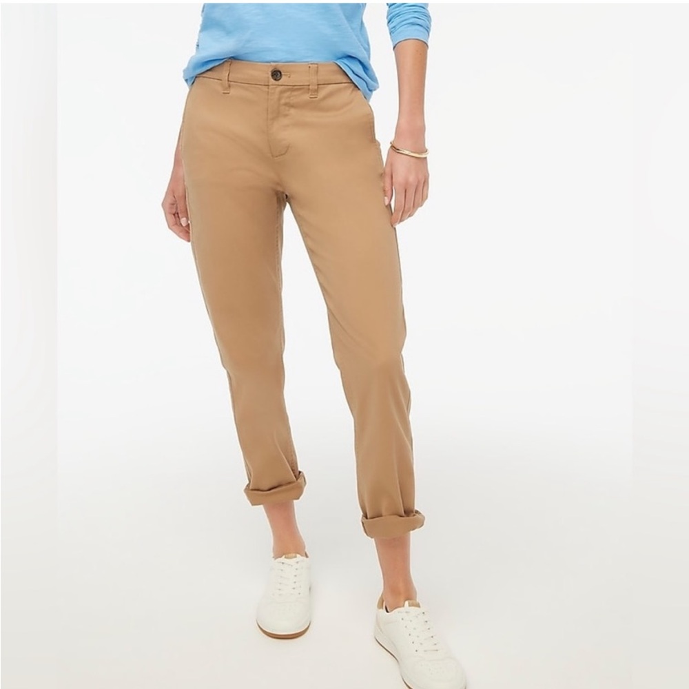 GAP Straight Khaki Pants